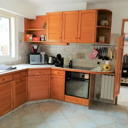 Maison Mitoyenne Avec Piscine *