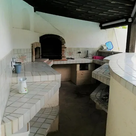 Maison Mitoyenne Avec Piscine *